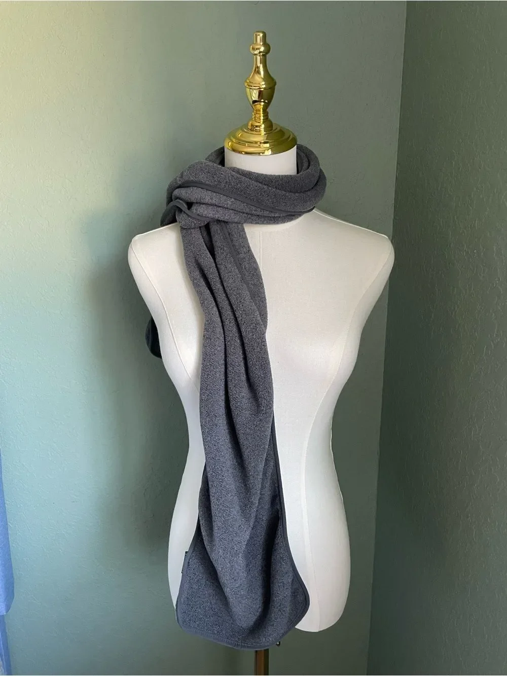 L.L Bean Unisex Polartec Fleece Scarf One Size Winter Cold Weather Skiing Gray
